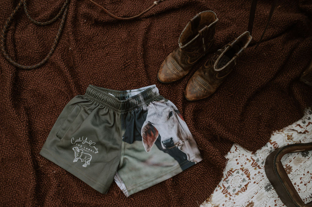 Brahman calf salt & pepper shorts